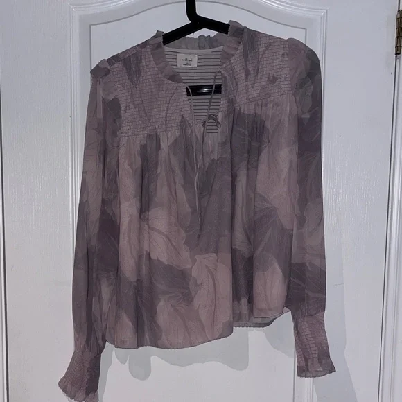 Wilfred Aritzia blouse - Picture 2 of 4